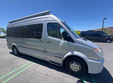 Sierra: 2011 Mercedes Sprinter Airstream Interstate Van — photo 2