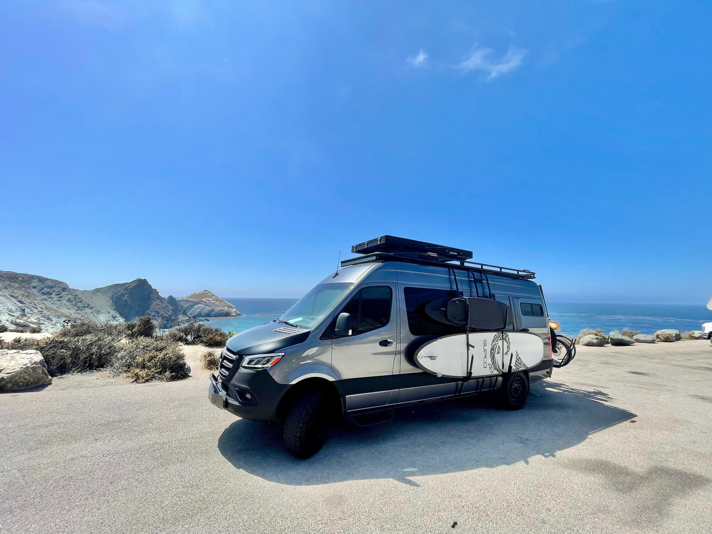  and built-in storage. Ideal for travel.|This illuminated Sprinter van — photo 15