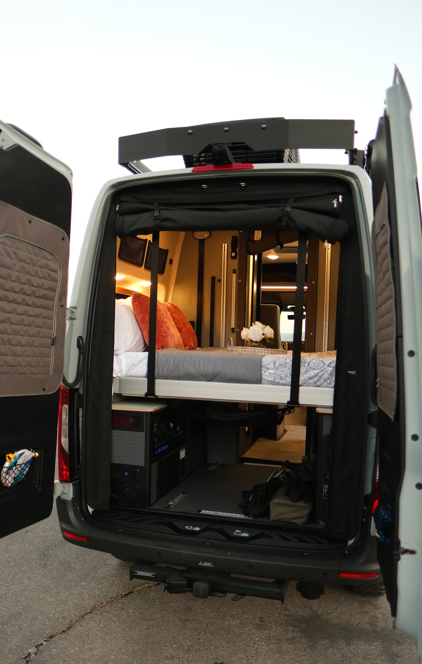 2026 AWD Winnebago Revel 44e "Glaicer" Unlimited Miles-Starlink