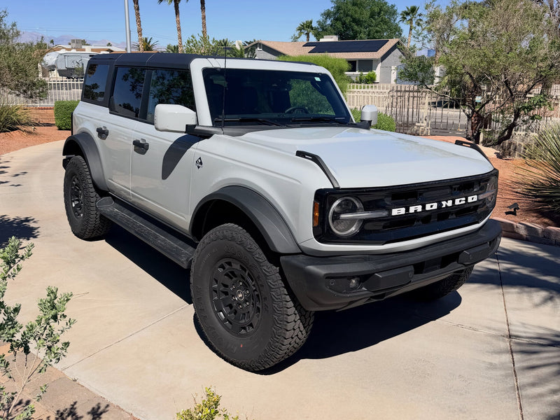  ready for adventure. A great alternative to an RV rental for off-road exploration.|Overhead MOLLE panel in a Ford Bronco — photo 12