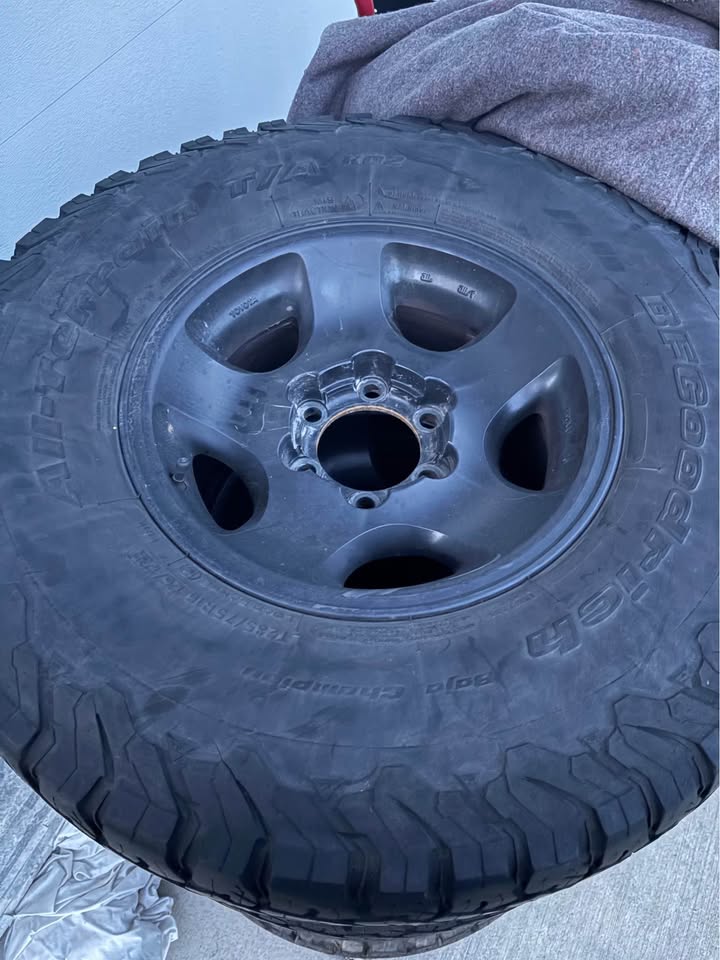 Toyota Land Cruiser series 80 set of 5 tires and rims BFGoodrich All-Terrain T/A KO2 LT285/75R16 in Coeur D'Alene, ID (photo 2) — photo 2