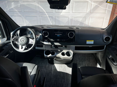 2023 Mercedes Sprinter Van - Complete rental — photo 4