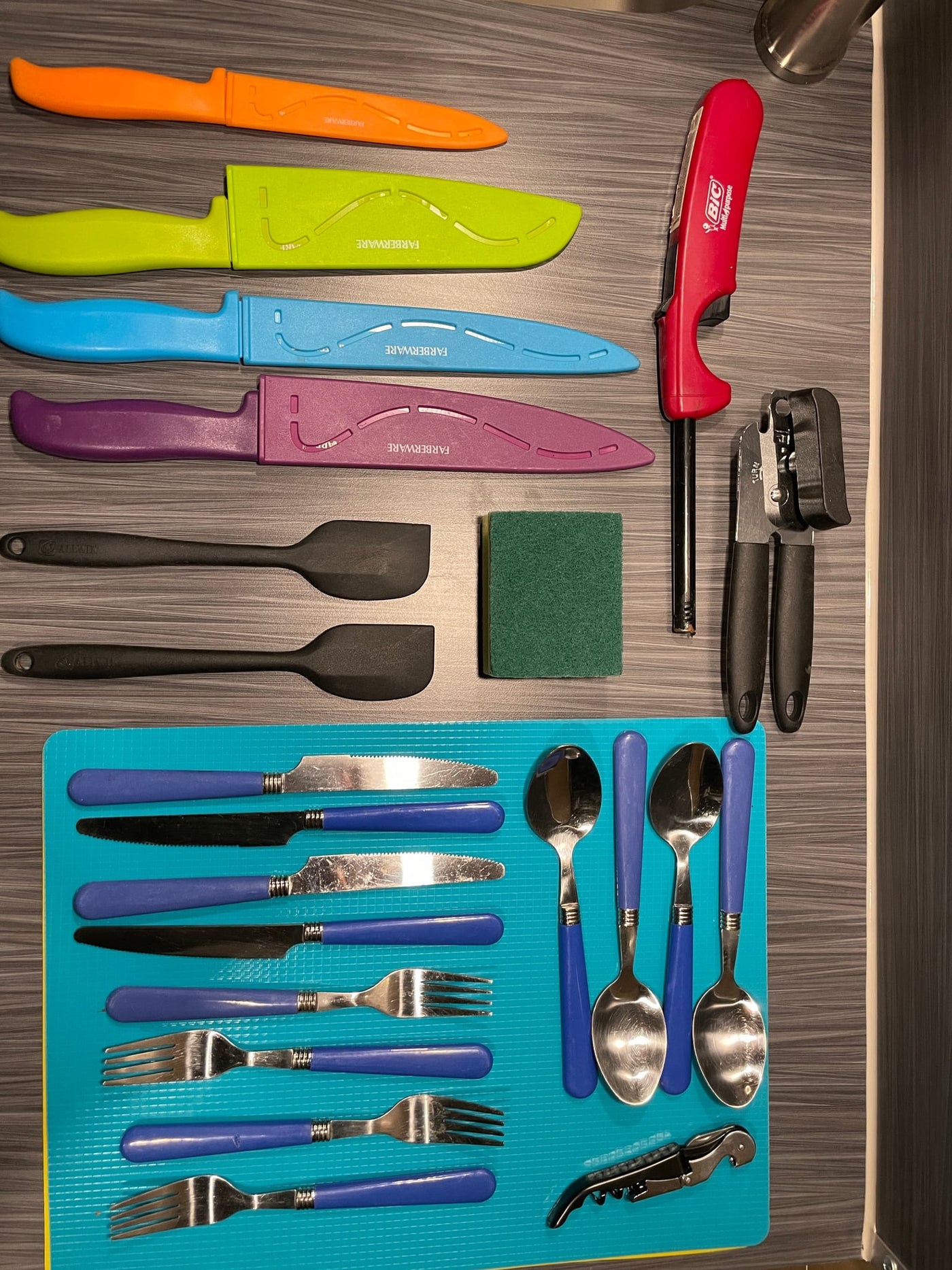  a compact kitchenette with sink — photo 12