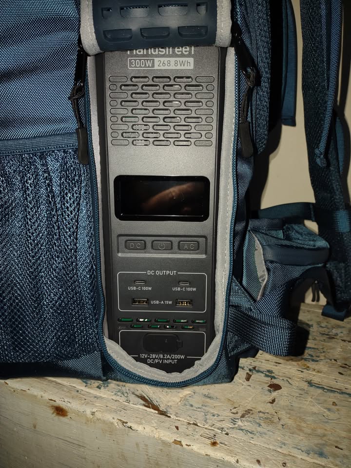 Bluetti Hands Free Back Pack in Mapleton, OR (photo 6) — photo 6