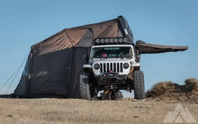 OVS Nomadic 270 LT awning with mounting brackets — photo 2