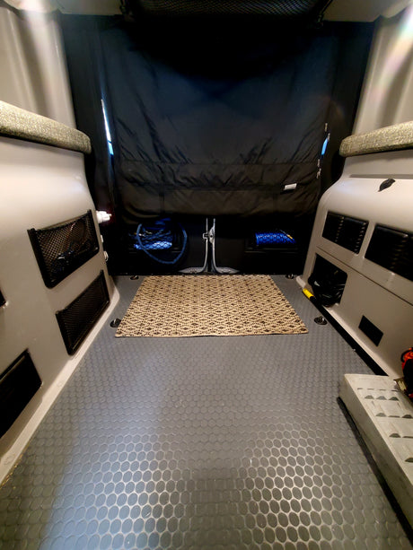 2020 Winnebago Revel on Mercedes-benz Sprinter chassis 4X4.