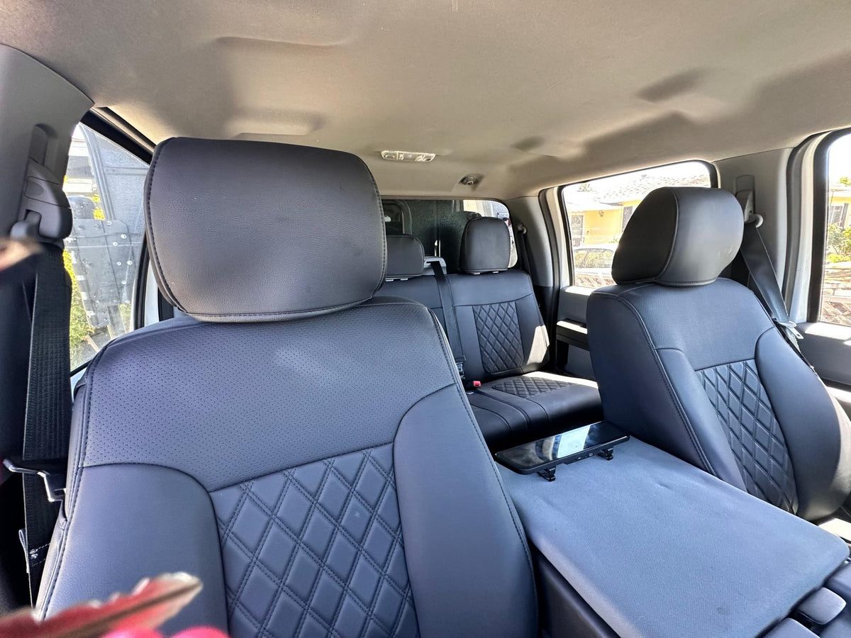 2021 Palamino HS750 F350 4WD Satellite Trail Ready Solar — photo 13