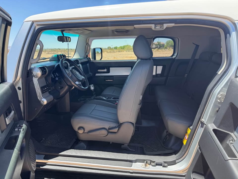 2007 Toyota FJ Cruiser · Sport Utility 2D in Sun City, AZ (photo 5) — photo 5