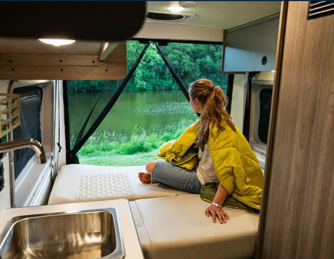 2022 Winnebago Solis — photo 3