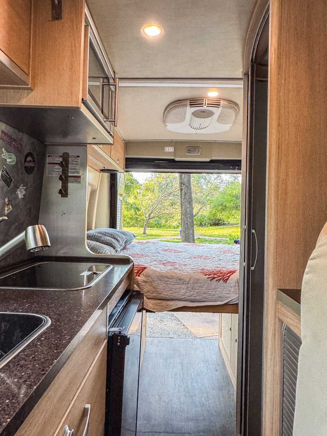 2018 Hymer Aktiv Promaster - Built for the Beach — photo 19