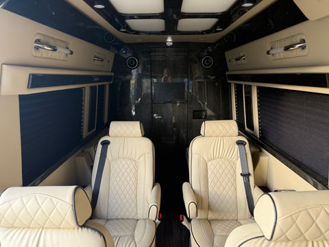 2023 Ultimate Toys Luxury Mercedes — photo 4