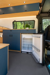 New 2025 Geotrek Mercedes AWD 144 Bear Peak