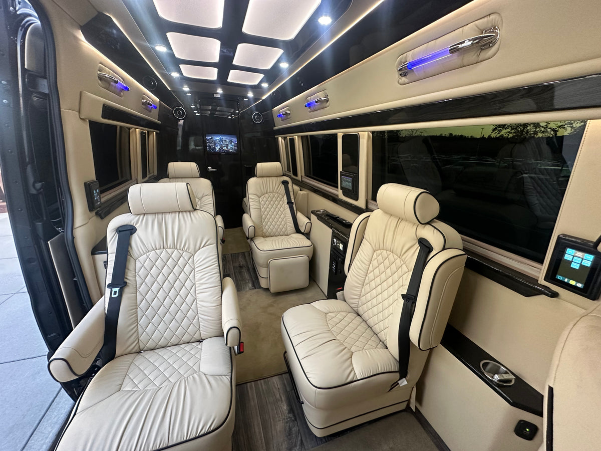 Mercedes Benz Day Cruiser — photo 16