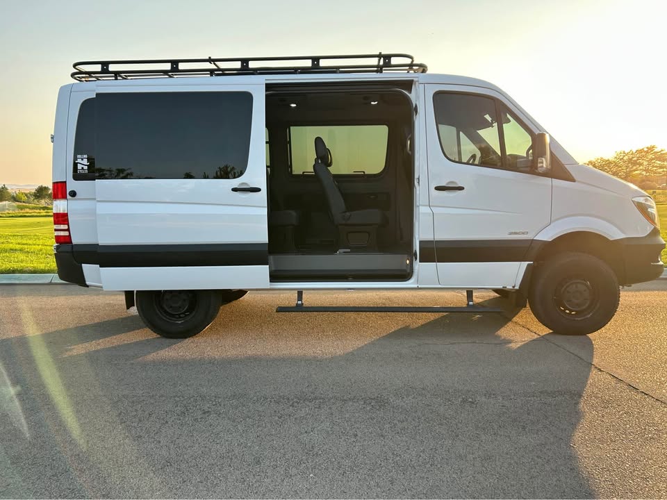 2016 Mercedes-Benz Sprinter 2500 Passenger Standard Roof 144" WB Van 3D in Nampa, ID (photo 4) — photo 4