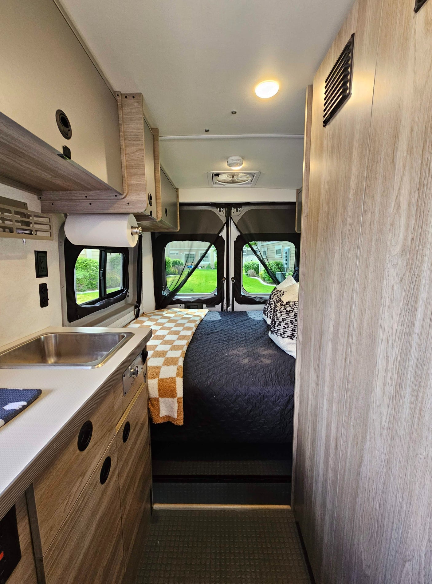 adVANture in Marge the Mini Motorhome! 6 Seats