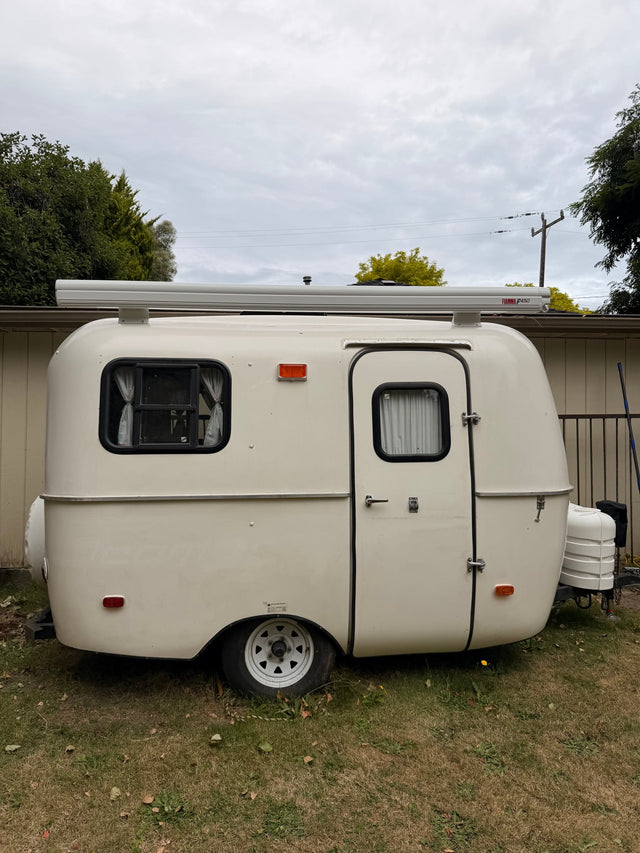 Scamp 13’ – Lightweight Fiberglass Camper — photo 3