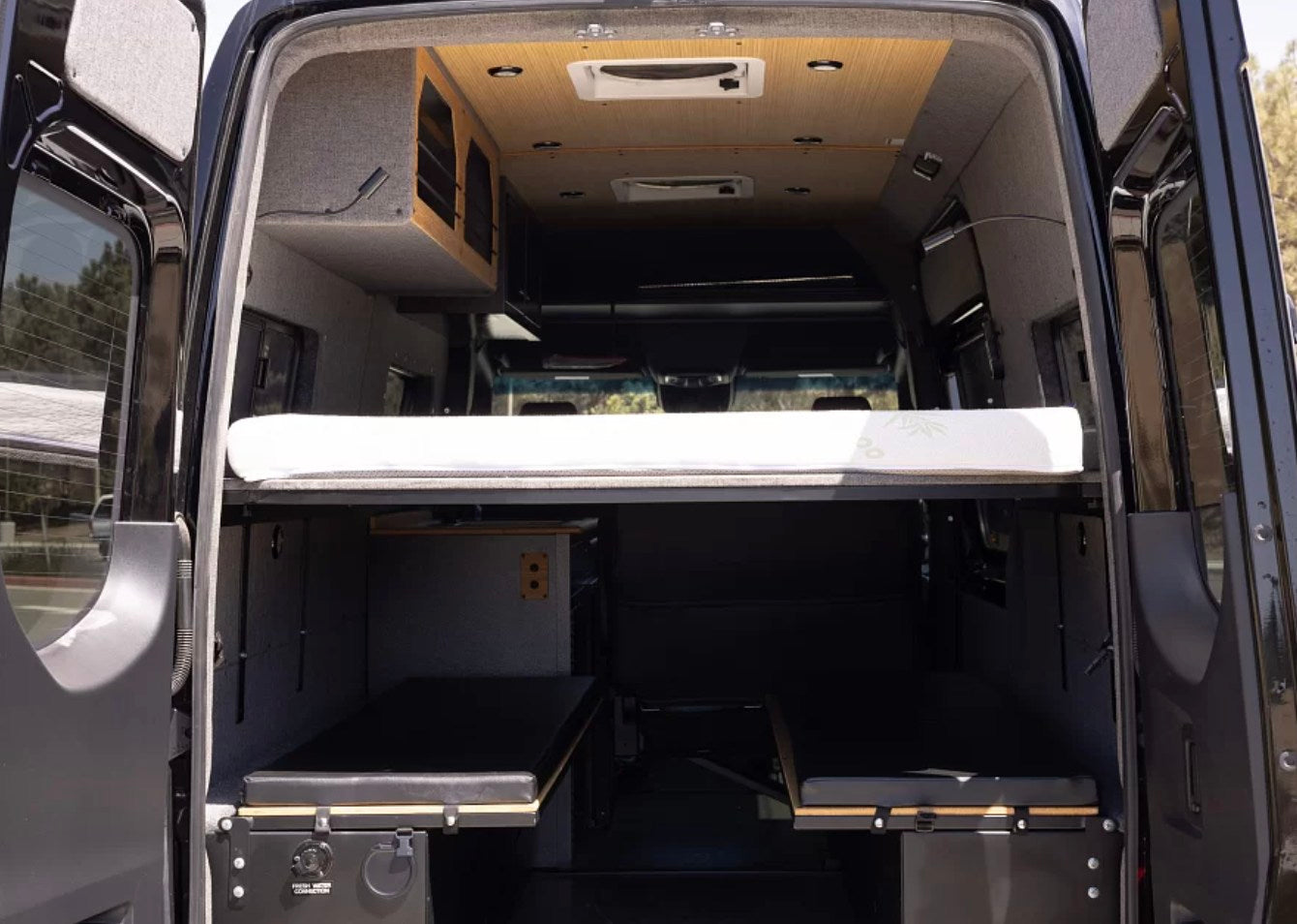 Black Knight: 2022 Vanworks Switchback 4D - GlampersCA — photo 11