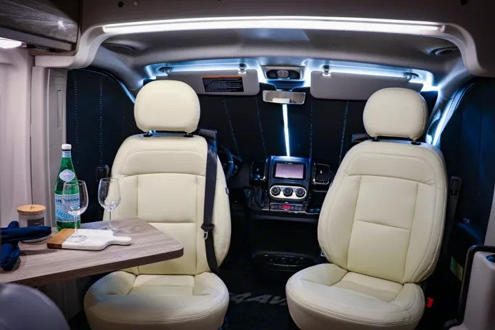 "Lux" 2022 Winnebago 59G, Fully Contained OFF Grid Capable! Air Conditioned — photo 15