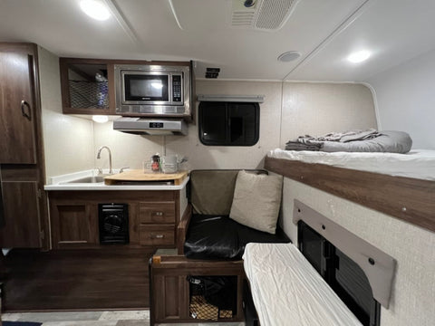 Ford F150 4x4 with 2020 Travel Lite 770R — photo 3