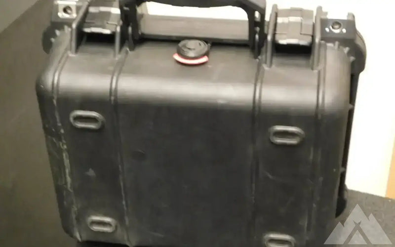 Pelican 1400 Lockable Hard Case — used cases & cargo boxes for sale (photo 2) — photo 2