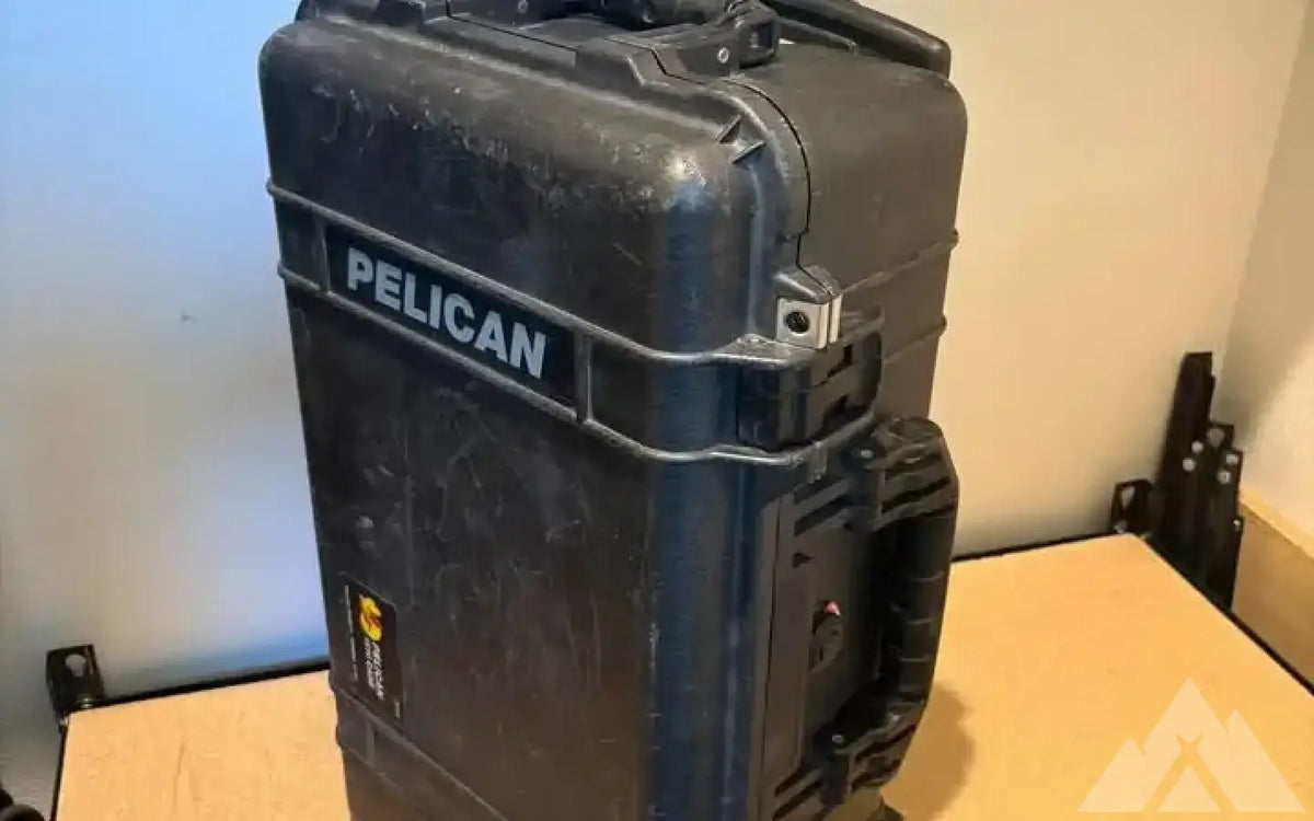 Pelican 1510 case with dividers great condition — used cases & cargo boxes for sale (photo 2) — photo 2