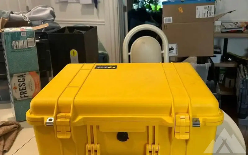 Pelican 1560 Case Yellow — used cases & cargo boxes for sale (photo 2) — photo 2