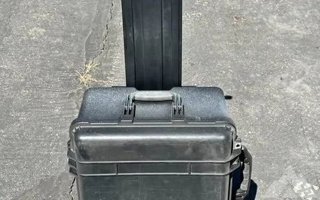 Pelican 1610 rugged lockable rolling case — used cases & cargo boxes for sale