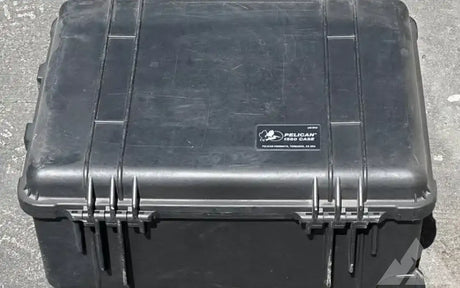 Pelican 1610 rugged lockable rolling case — used cases & cargo boxes for sale (photo 2)