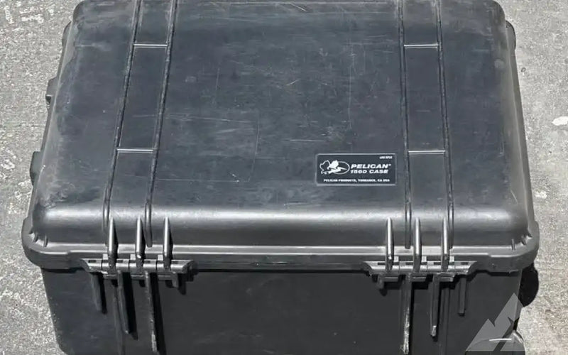 Pelican 1610 rugged lockable rolling case — used cases & cargo boxes for sale (photo 2) — photo 2