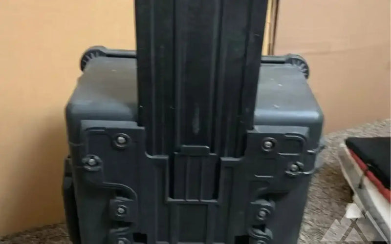 Pelican 1610 waterproof and dustproof — used cases & cargo boxes for sale (photo 4) — photo 4
