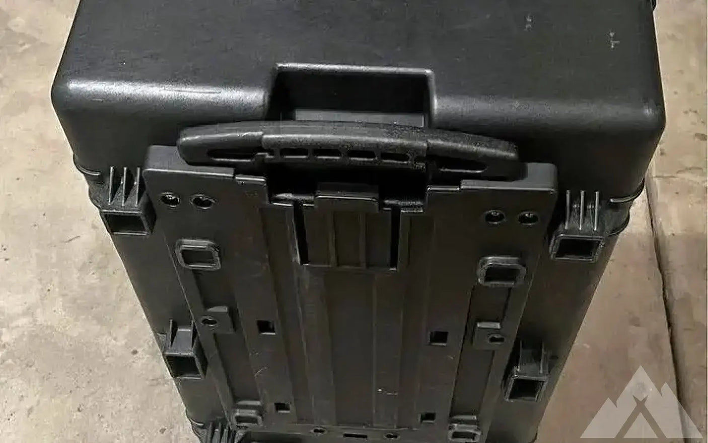 Pelican 1650 — used cases & cargo boxes for sale (photo 3)