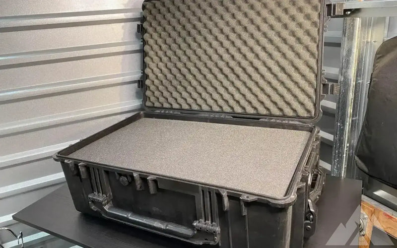Pelican 1650 equipment road case w new foam — used cases & cargo boxes for sale (photo 3) — photo 3