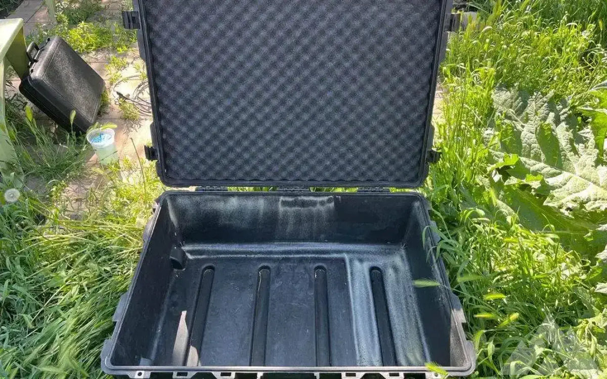Pelican 1730 watertight travel case — used cases & cargo boxes for sale (photo 4) — photo 4