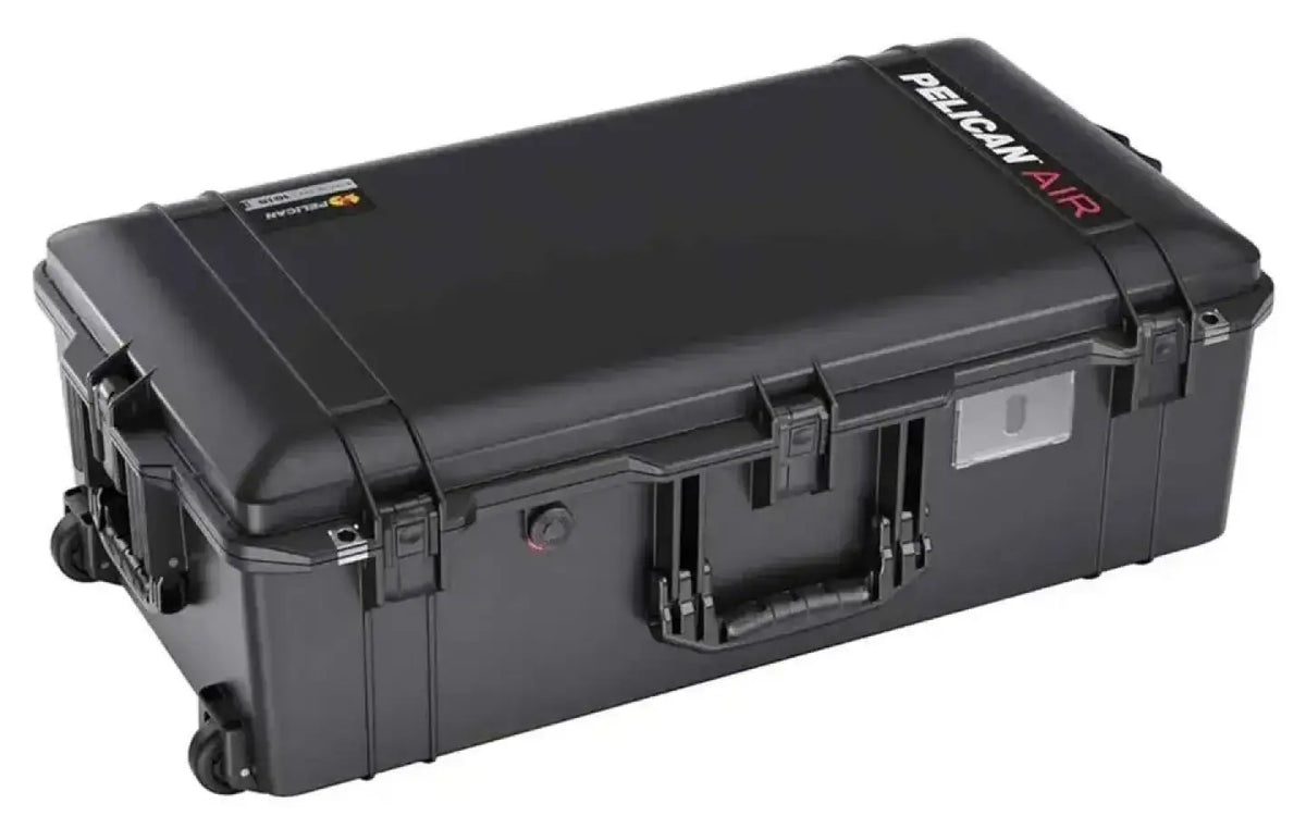 Pelican Air 1615 case — used cases & cargo boxes for sale — photo 1