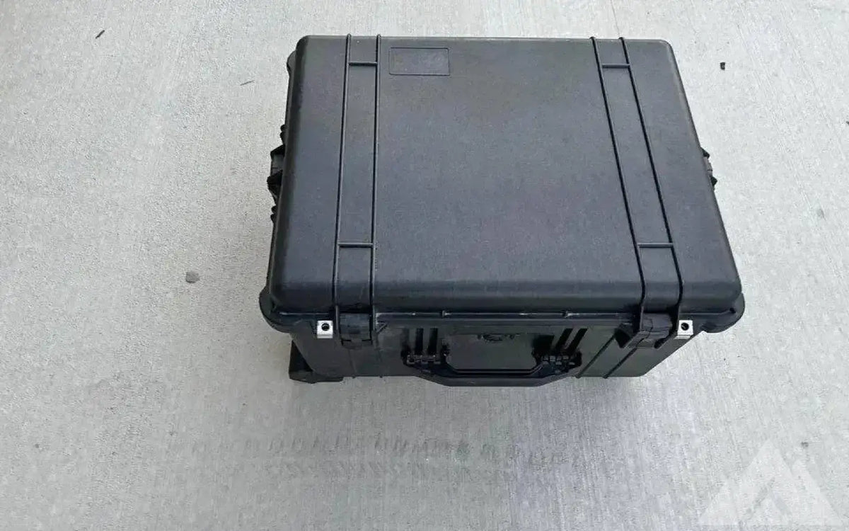 Pelican cases — used cases & cargo boxes for sale