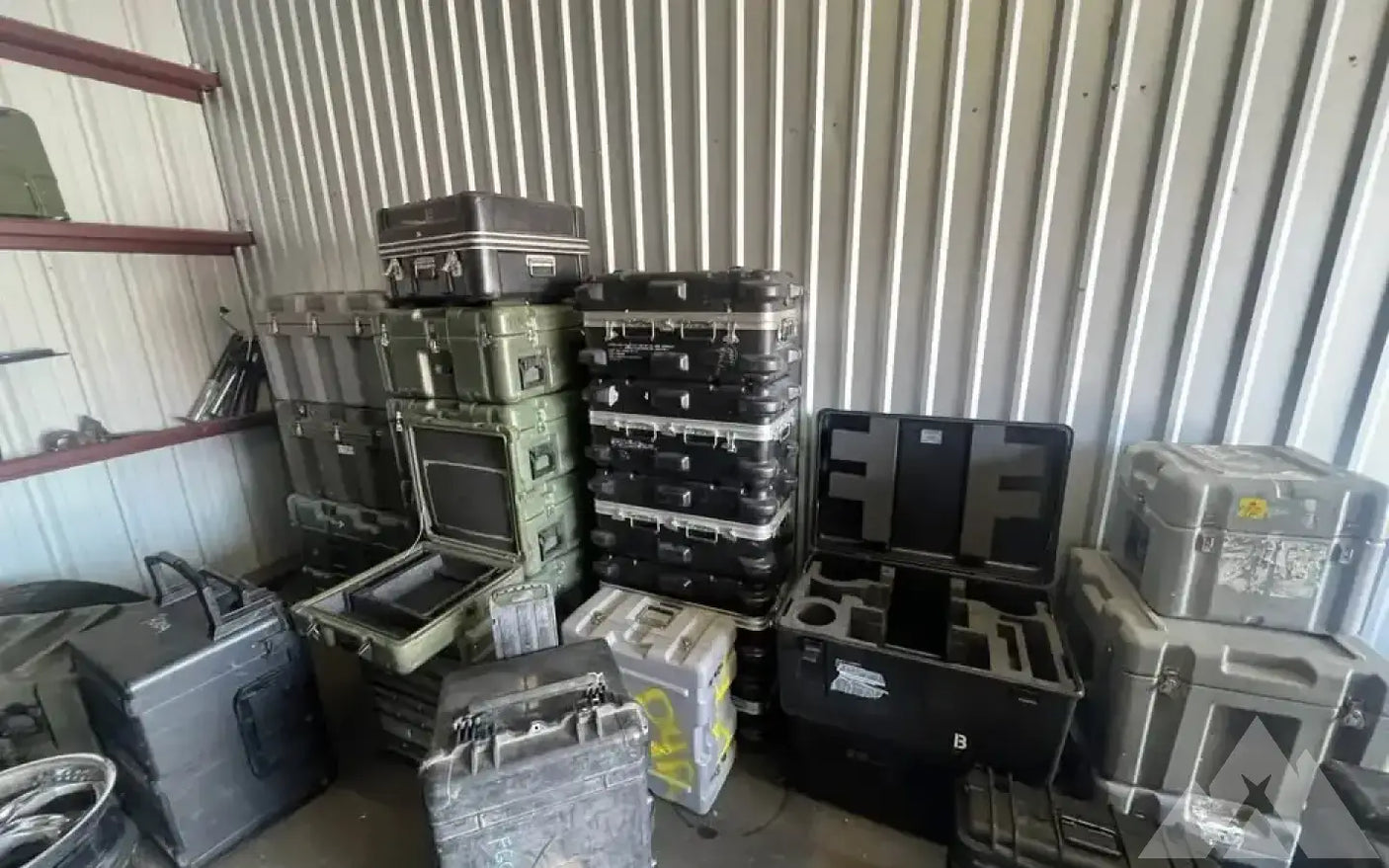 Pelican cases ALL sizes — used cases & cargo boxes for sale (photo 5)