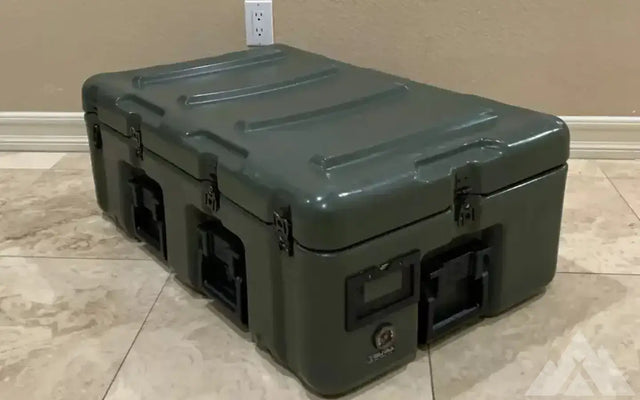 Pelican - Hardigg Military Hard Case - Low Profile — photo 2