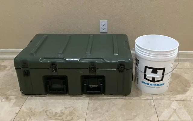 Pelican - Hardigg Military Hard Case - Low Profile — photo 2