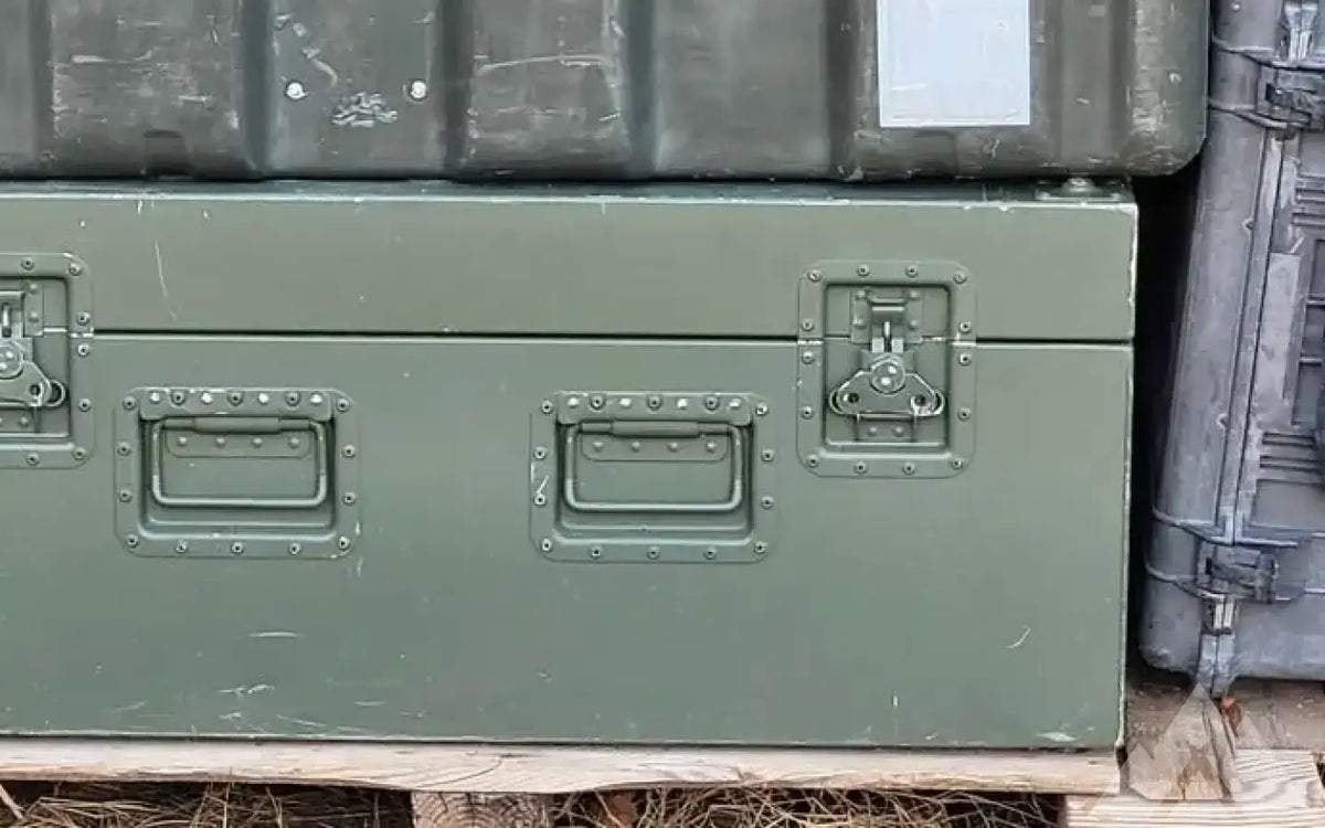 Pelican storage cases — used cases & cargo boxes for sale (photo 2) — photo 2