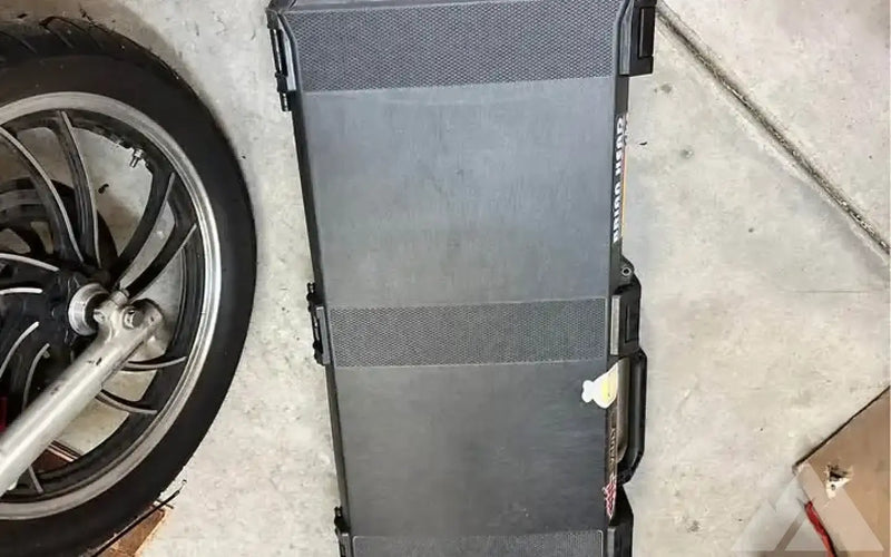 Pelican Vault Tactical Rifle Case — used cases & cargo boxes for sale — photo 1