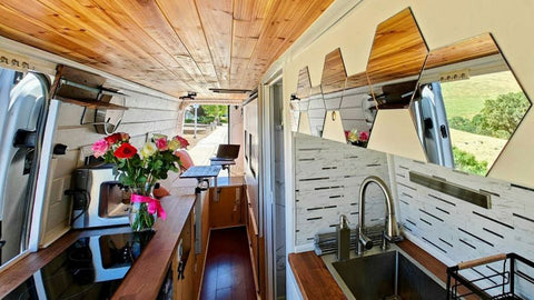 Luxury Mercedes Camper VAN | Kitchen, Shower, Solar, AC, Murphy bed overland rental