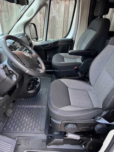 $139 Monthly, or 10% Weekly Special!!! - 2022 Winnebago Solis 59PX — photo 2