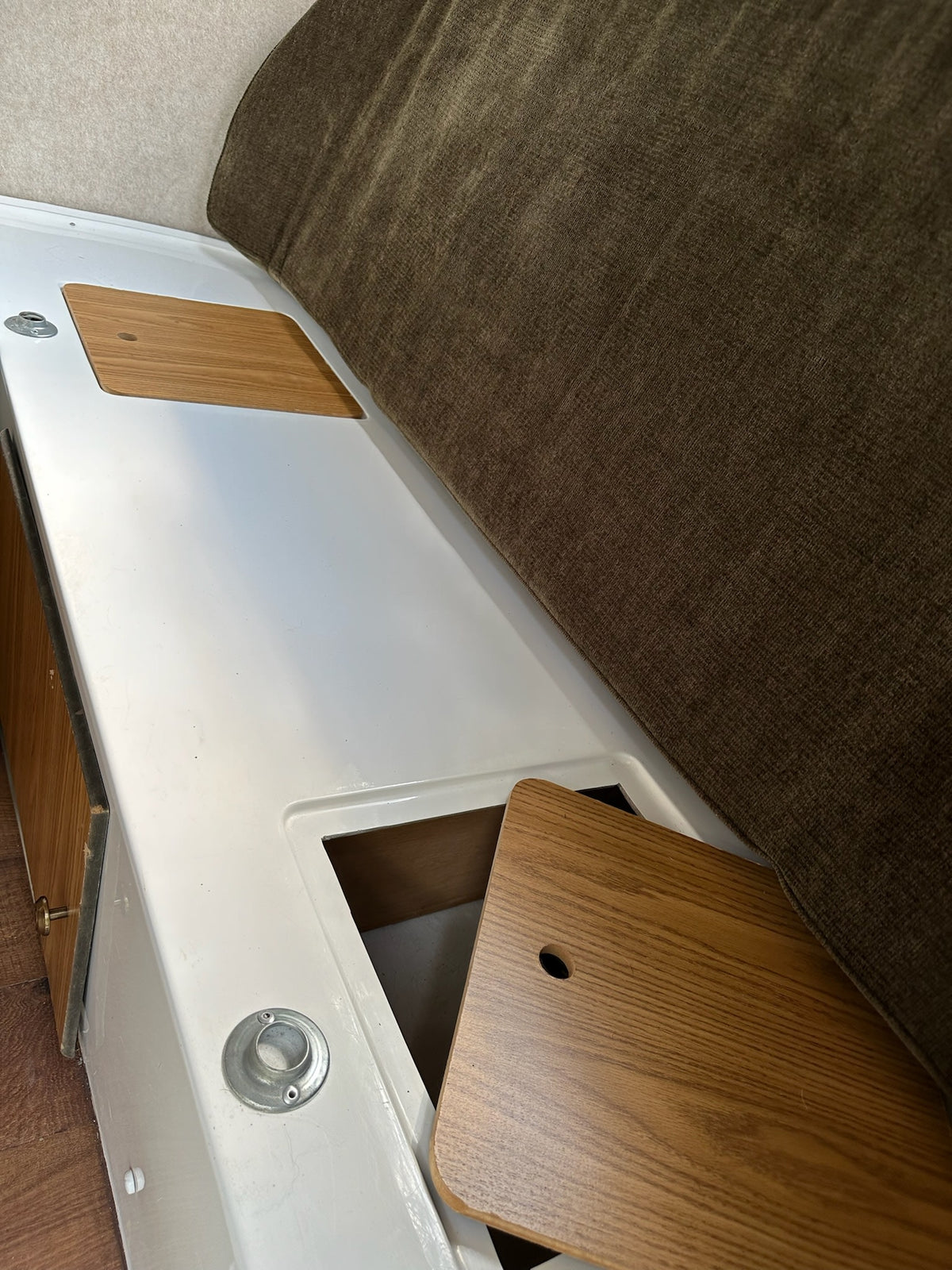 Scamp 13' Travel Trailer (2011) — photo 18