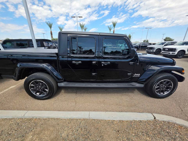 2023 Jeep Gladiator Overland Pickup 4D 5 ft — photo 2