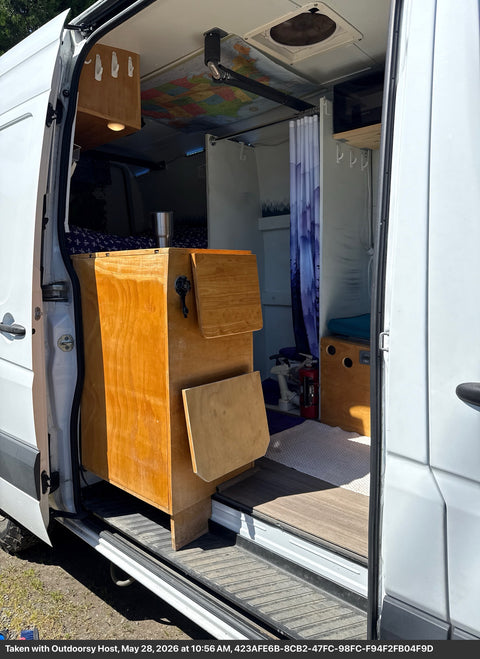 Snowball -- The Stealth Camper for the Pacific NW! — photo 3