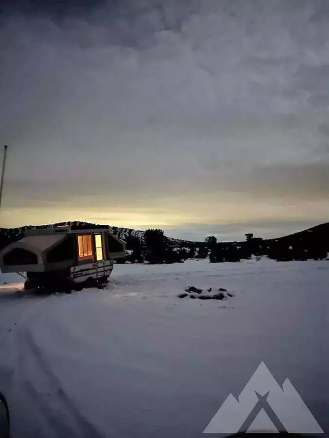 Pop up camp trailer — photo 2
