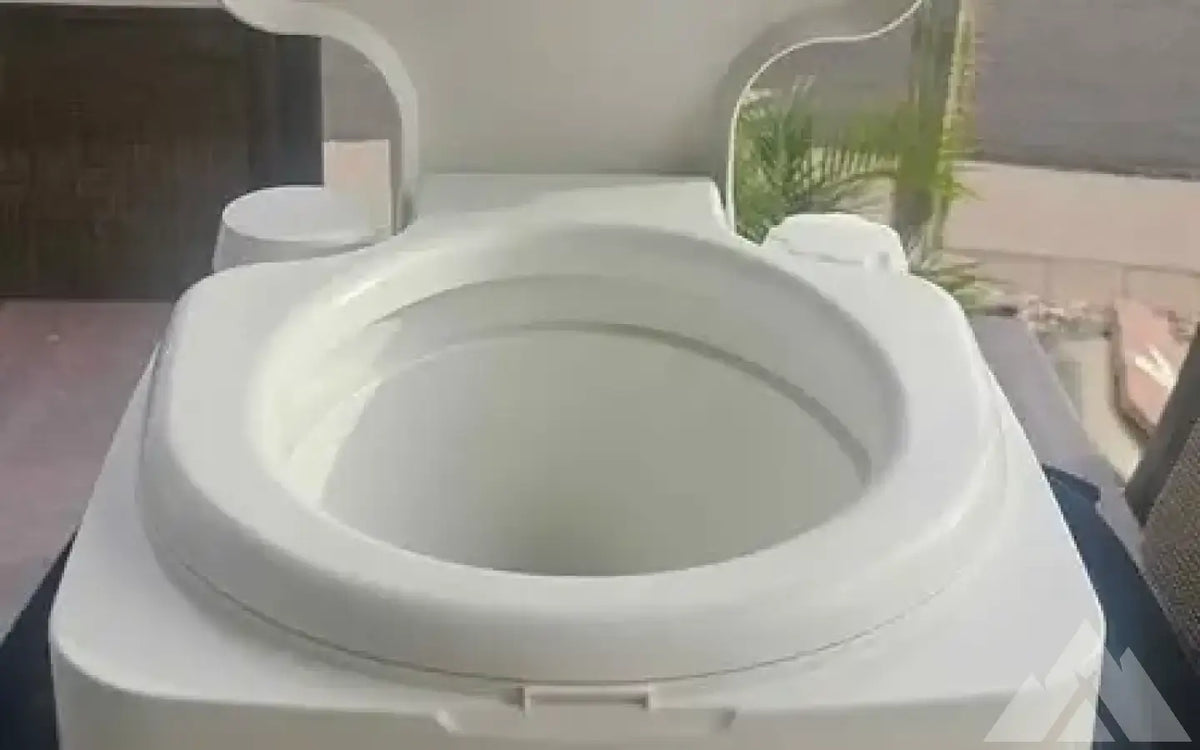 Porta Potti by Thetford — new showers & toilets for sale (photo 2) — photo 2