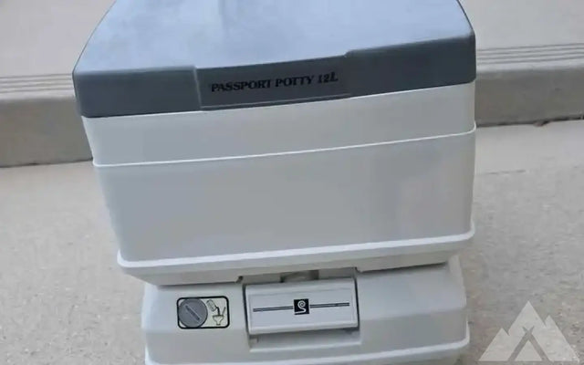 Portable toilet (Porta potty) — photo 2
