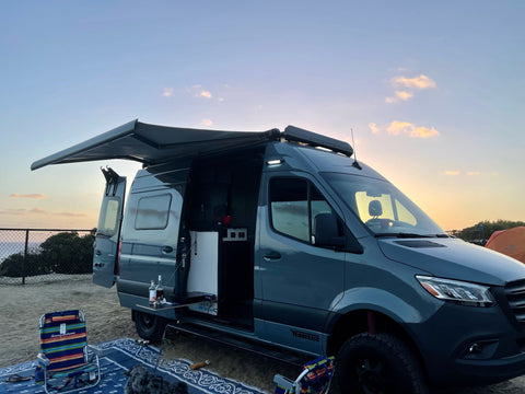 Limitless- 2022 winnebago revel44 - 4x4 diesel overland rental