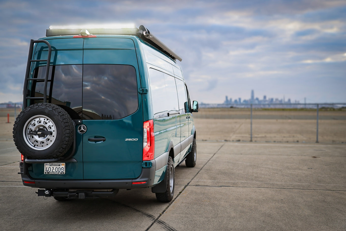 2023 Mercedes-Benz Sprinter (Green)